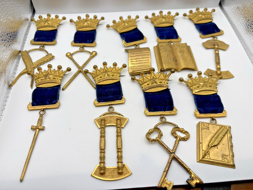 9 Masonic Jewels Set of Nine Blue Velvet Gold Metal Vintage Large Boston Regalia
